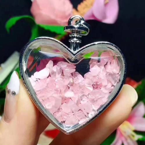 Opening Natural Crystal Heart-shaped Rose Quartz Stone Necklace Pendant